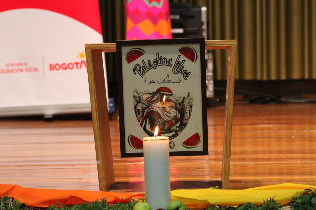 Homenaje a Palestina en el lanzamiento de la Semana por la Paz - 2025