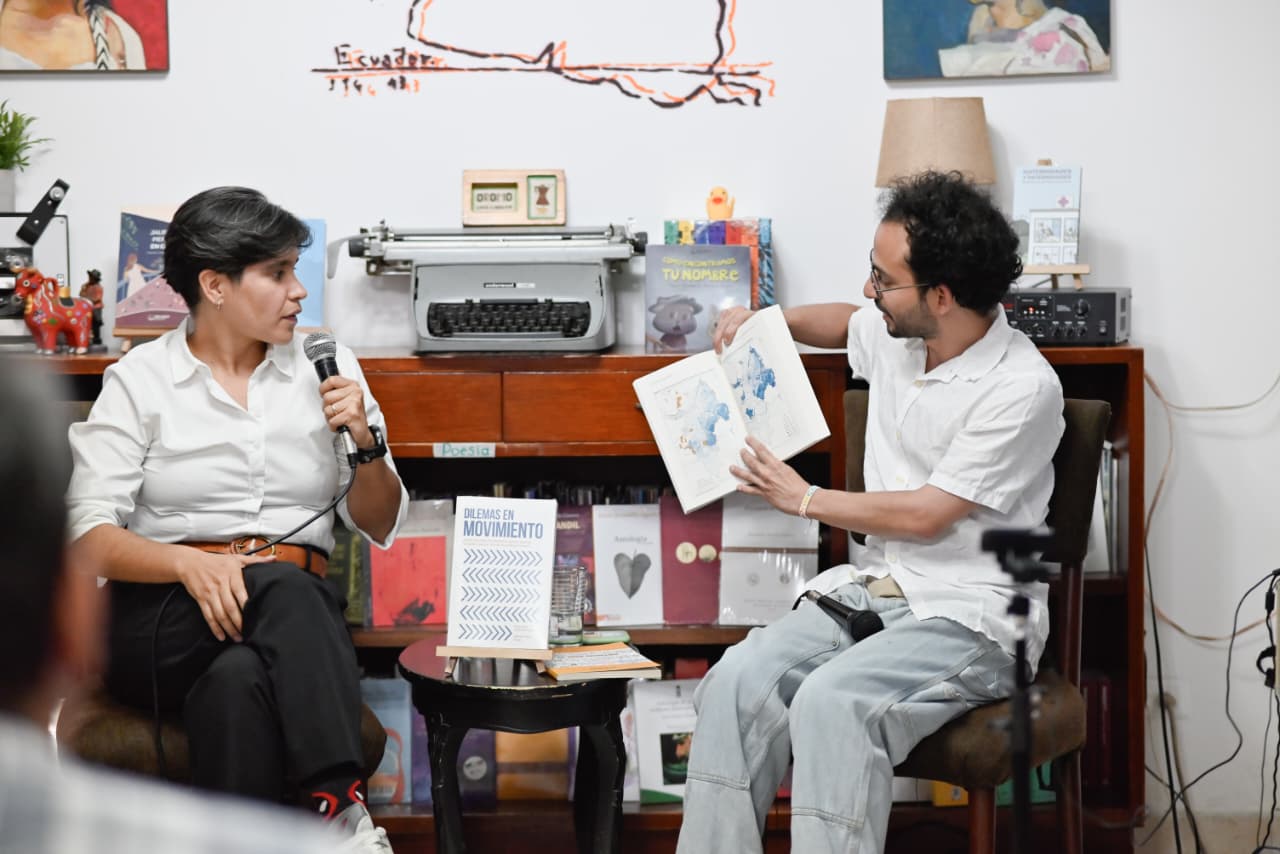 Lanzamiento de libro Dilemas en Movimiento